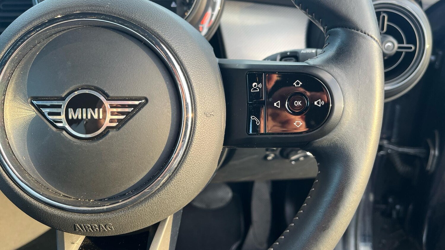 Used MINI Hatch 2022 for sale - 77345674: Photo 18