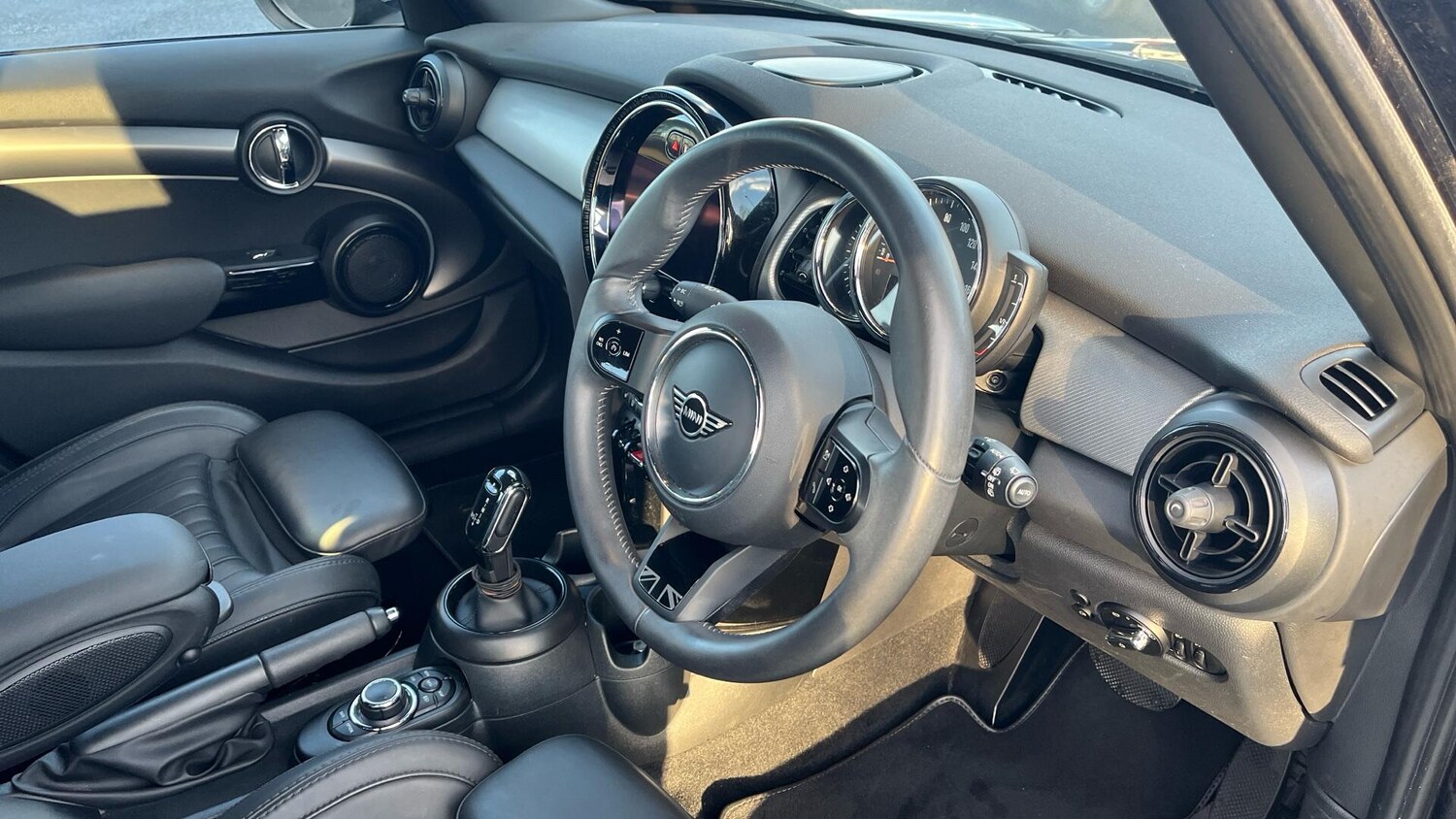 Used MINI Hatch 2022 for sale - 77345674: Photo 6