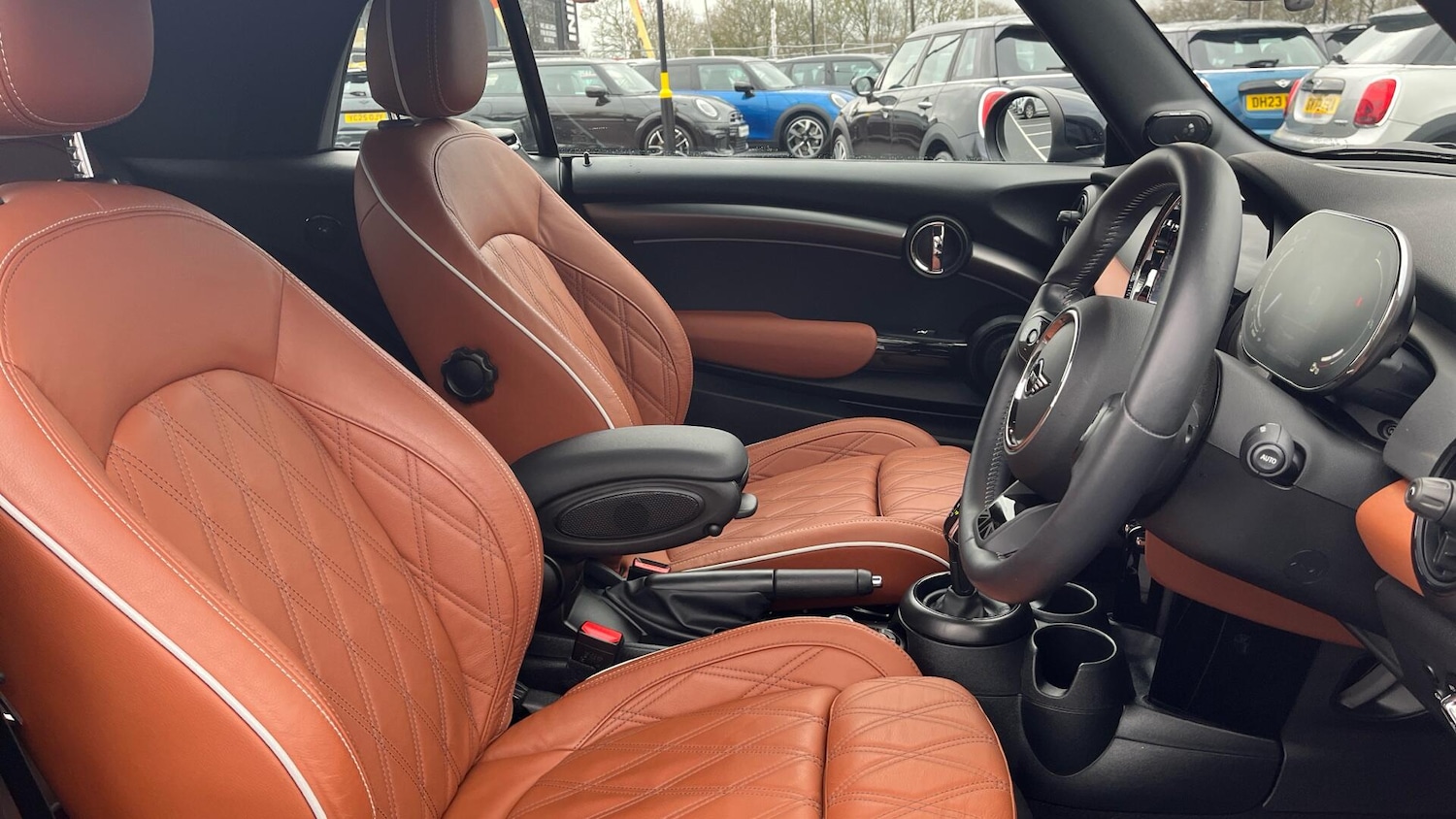 Used MINI Convertible 2023 for sale - 77612481: Photo 11