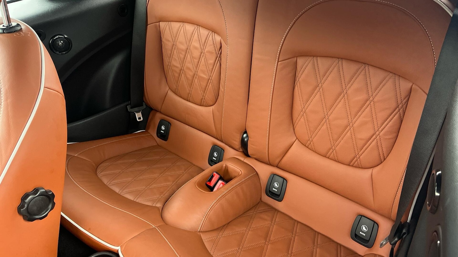 Used MINI Convertible 2023 for sale - 77612481: Photo 12