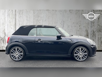 Used MINI Convertible 2023 for sale - 77612481: Photo