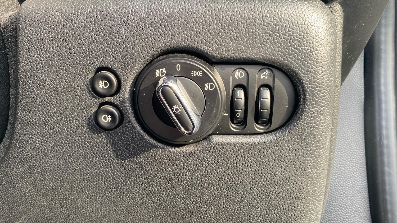 Used MINI Hatch 2019 for sale - 77993480: Photo 28