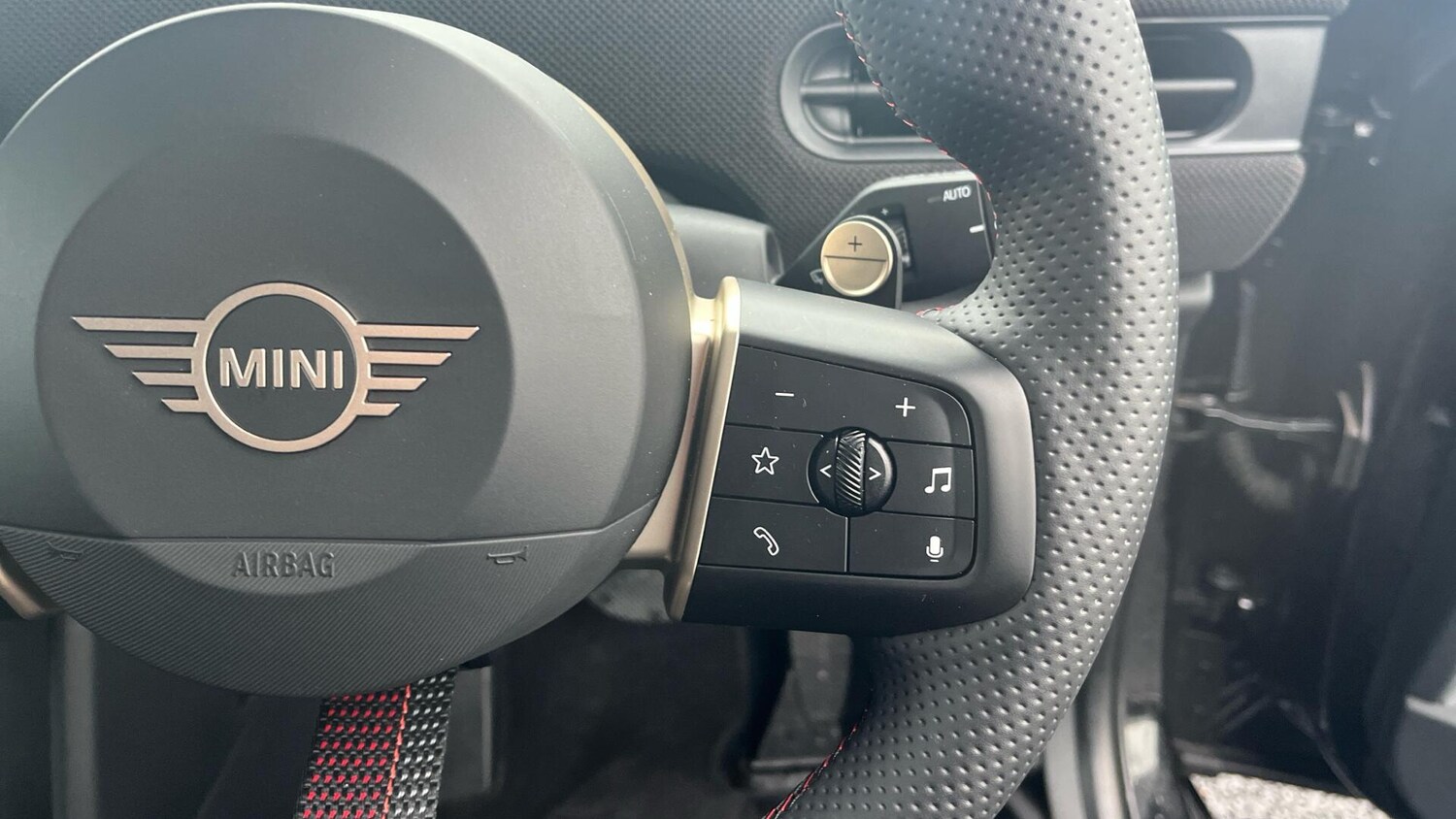 Used MINI Cooper 2025 for sale - 77290608: Photo 18