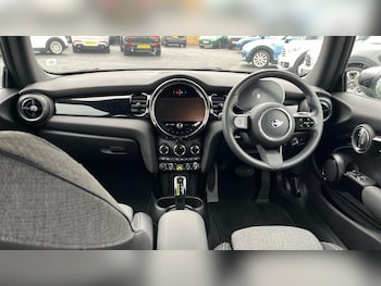 Used MINI Hatch 2023 for sale - 77695988: Photo