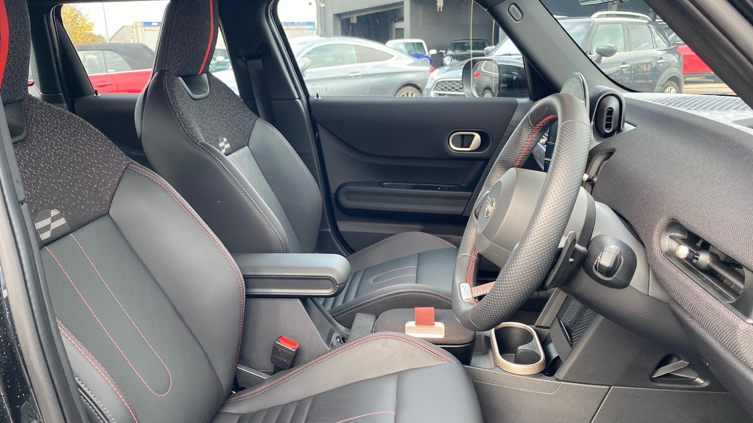 Used MINI Hatch 2025 for sale - 76839849: Photo 11