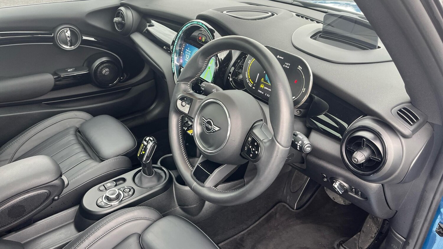 Used MINI Hatch 2023 for sale - 77994350: Photo 6