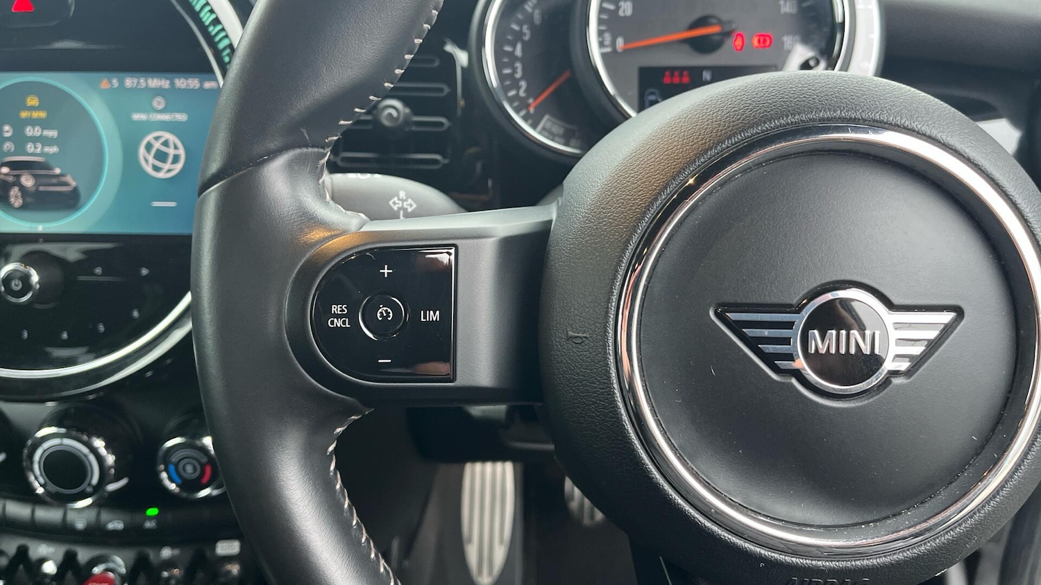 Used MINI Hatch 2022 for sale - 77039945: Photo 17