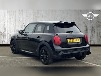 Used MINI Hatch 2022 for sale - 77039945: Photo