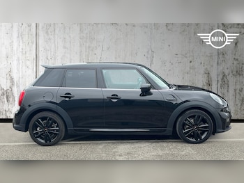 Used MINI Hatch 2022 for sale - 77039945: Photo