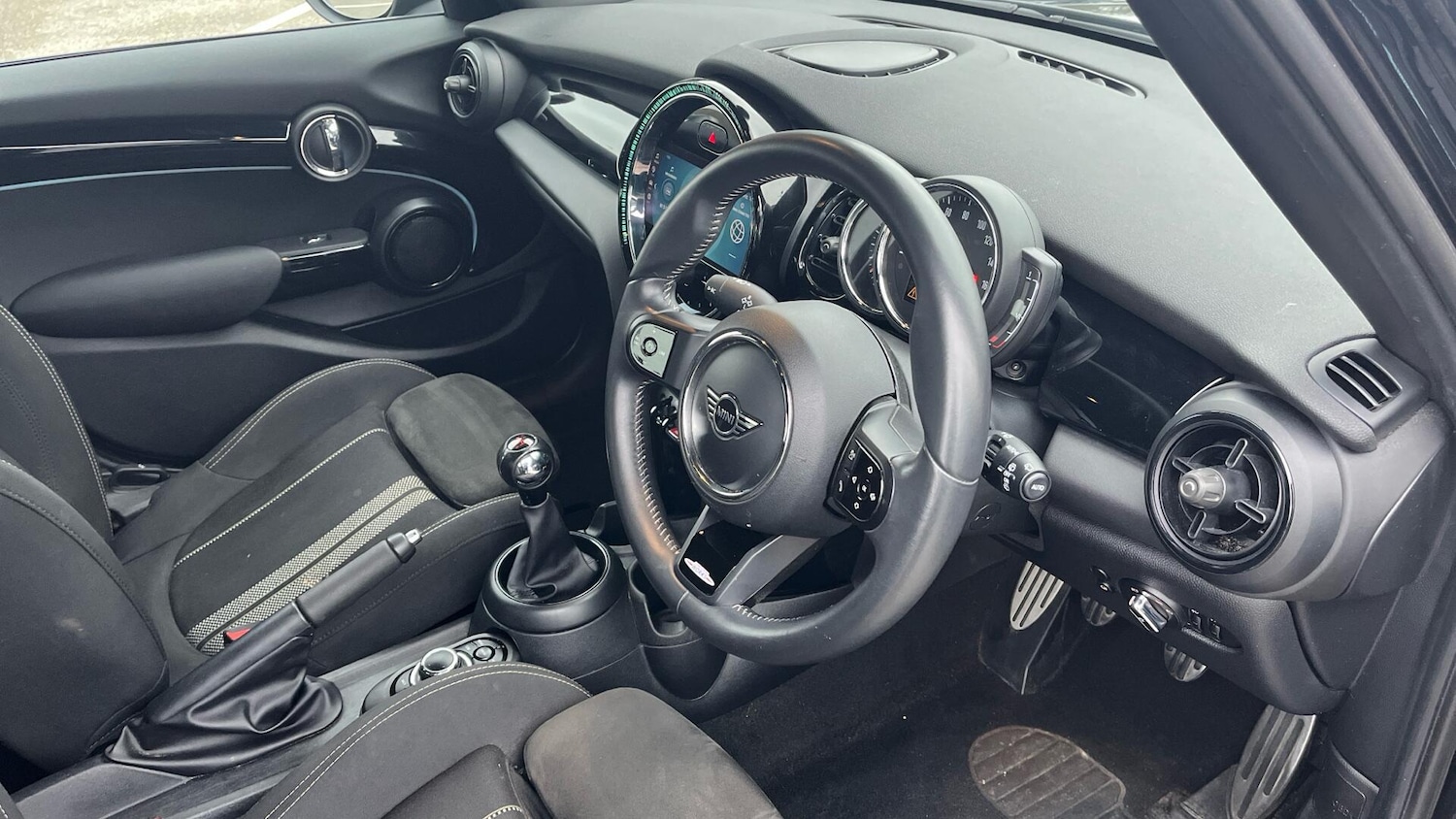 Used MINI Hatch 2022 for sale - 77039945: Photo 6