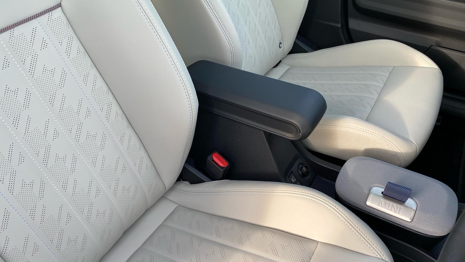 Used MINI Cooper 2025 for sale - 76800891: Photo 48