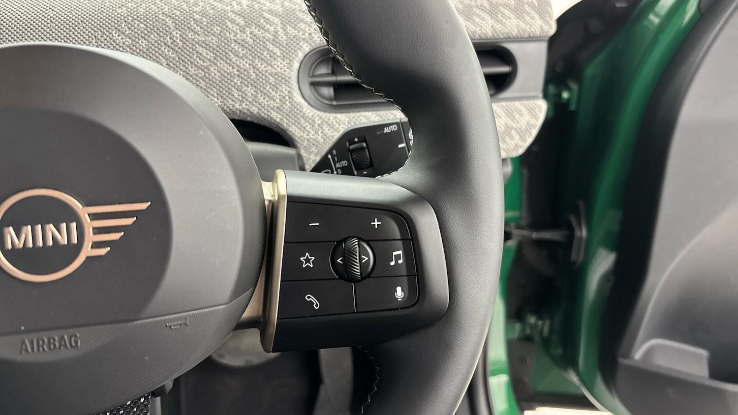 Used MINI Cooper 2025 for sale - 76760307: Photo 18