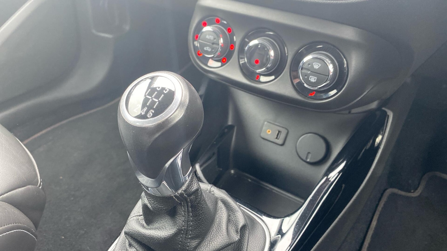 Used Vauxhall ADAM 2015 for sale - 77993053: Photo 10