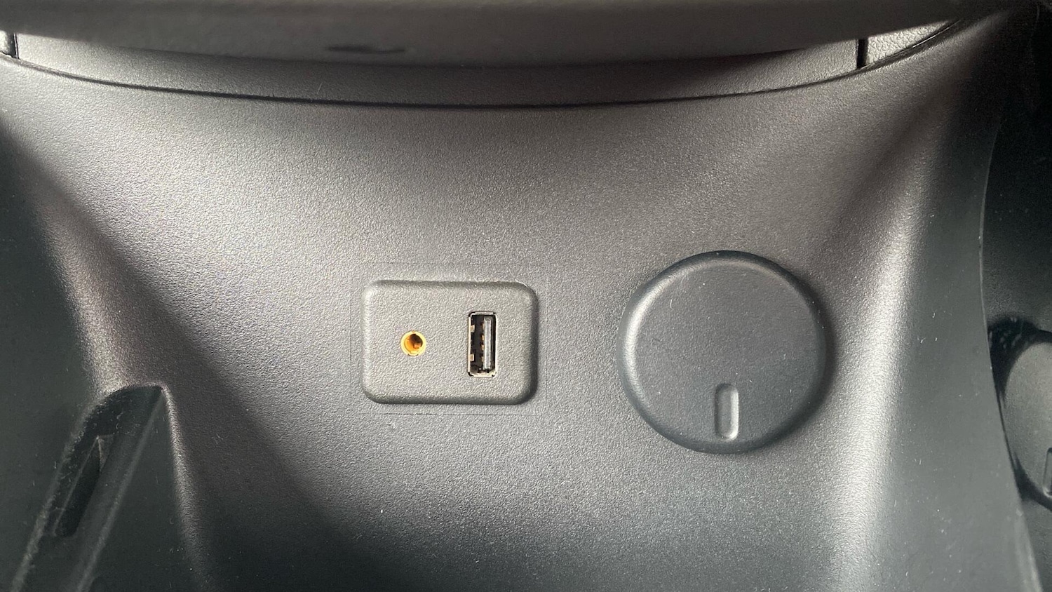 Used Vauxhall ADAM 2015 for sale - 77993053: Photo 28