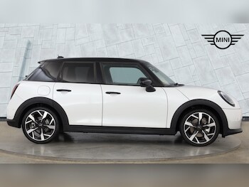 Used MINI Cooper 2025 for sale - 76760276: Photo