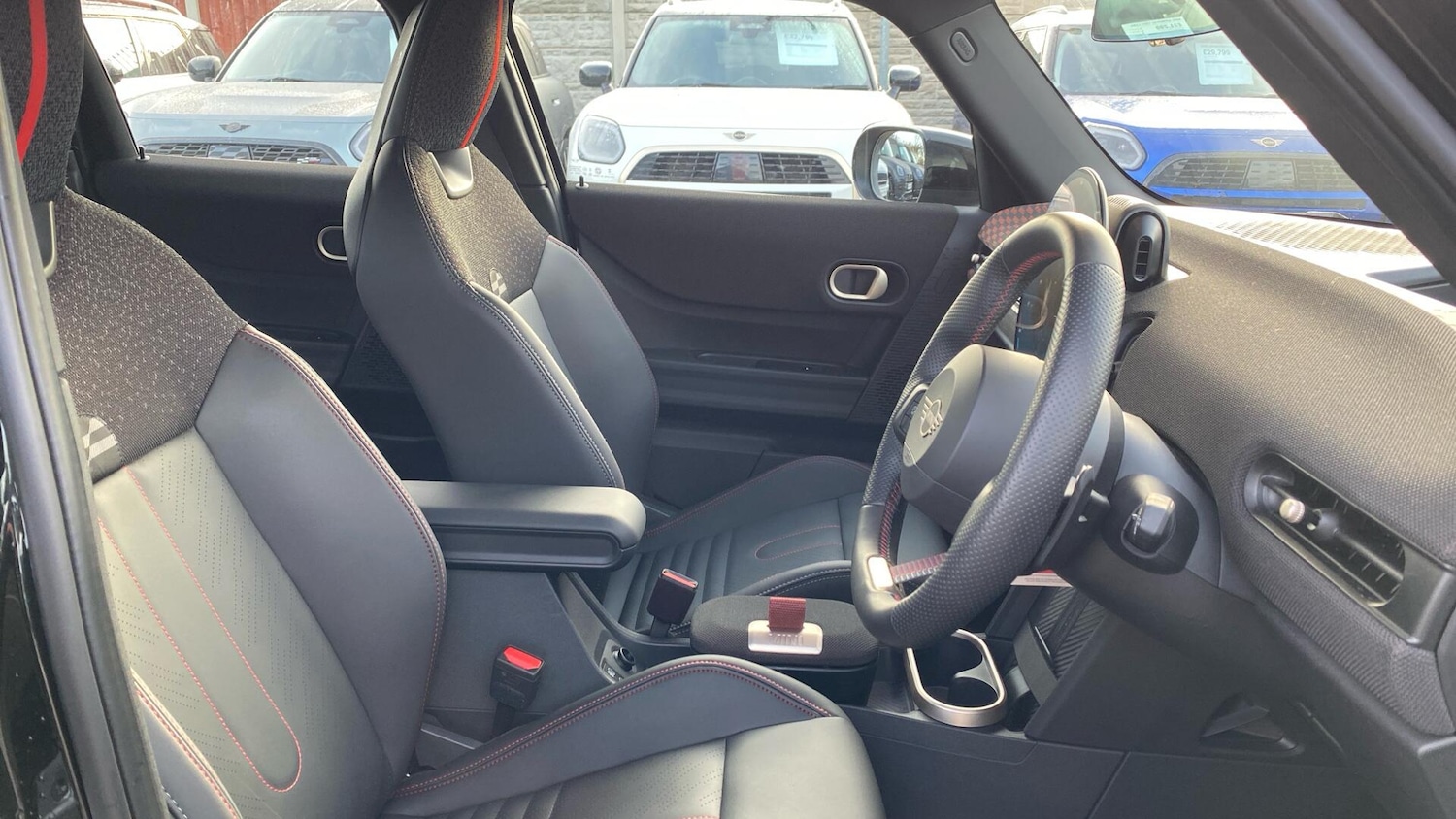 Used MINI Cooper 2025 for sale - 76760199: Photo 11