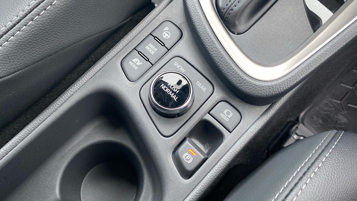 Used Toyota Yaris Cross 2024 for sale - 77455058: Photo 19