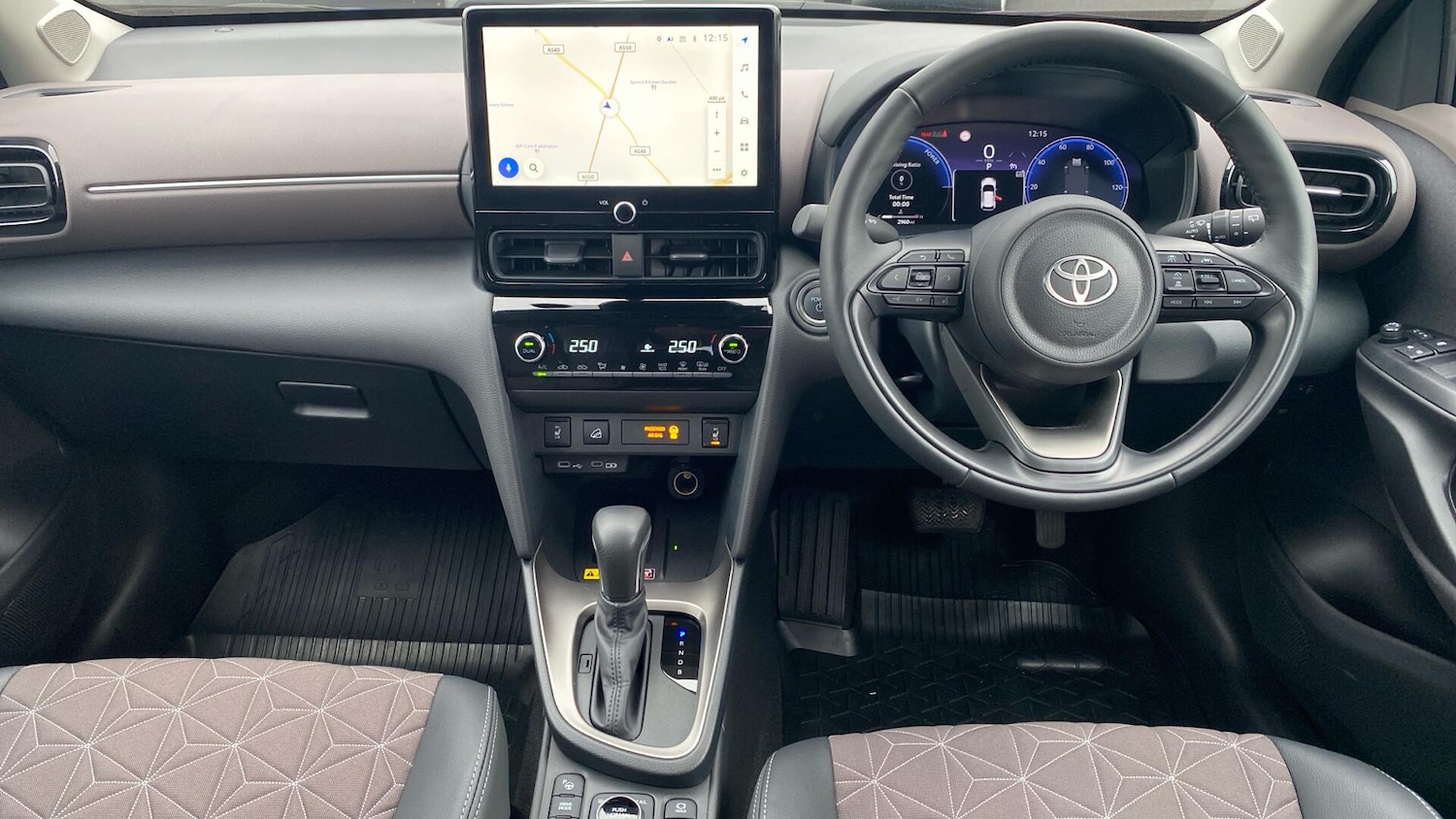 Used Toyota Yaris Cross 2024 for sale - 77455058: Photo 4
