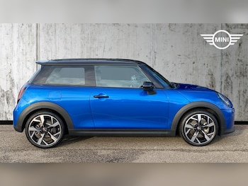 Used MINI Cooper 2024 for sale - 76965583: Photo