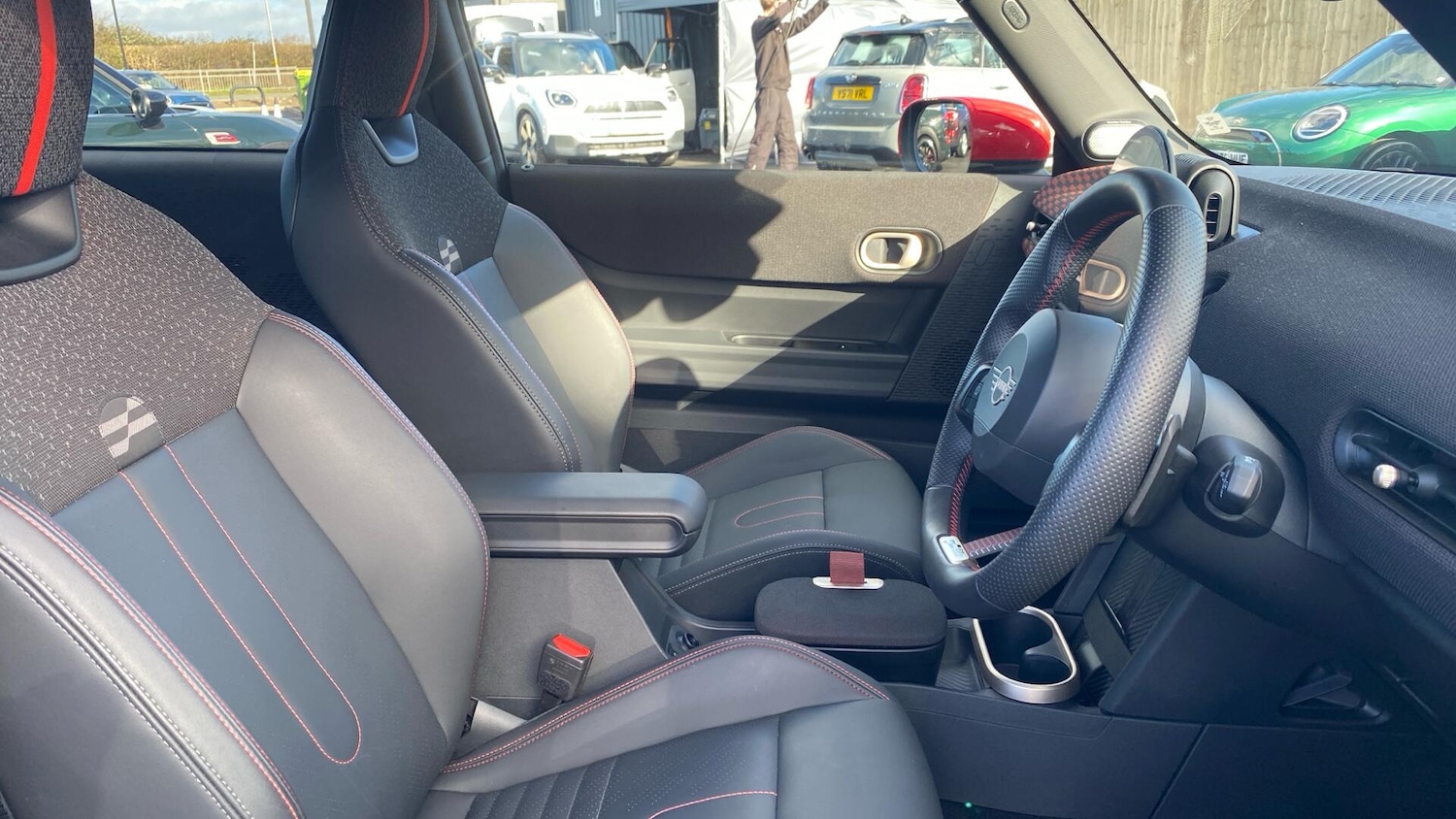 Used MINI Hatch 2024 for sale - 77625178: Photo 11