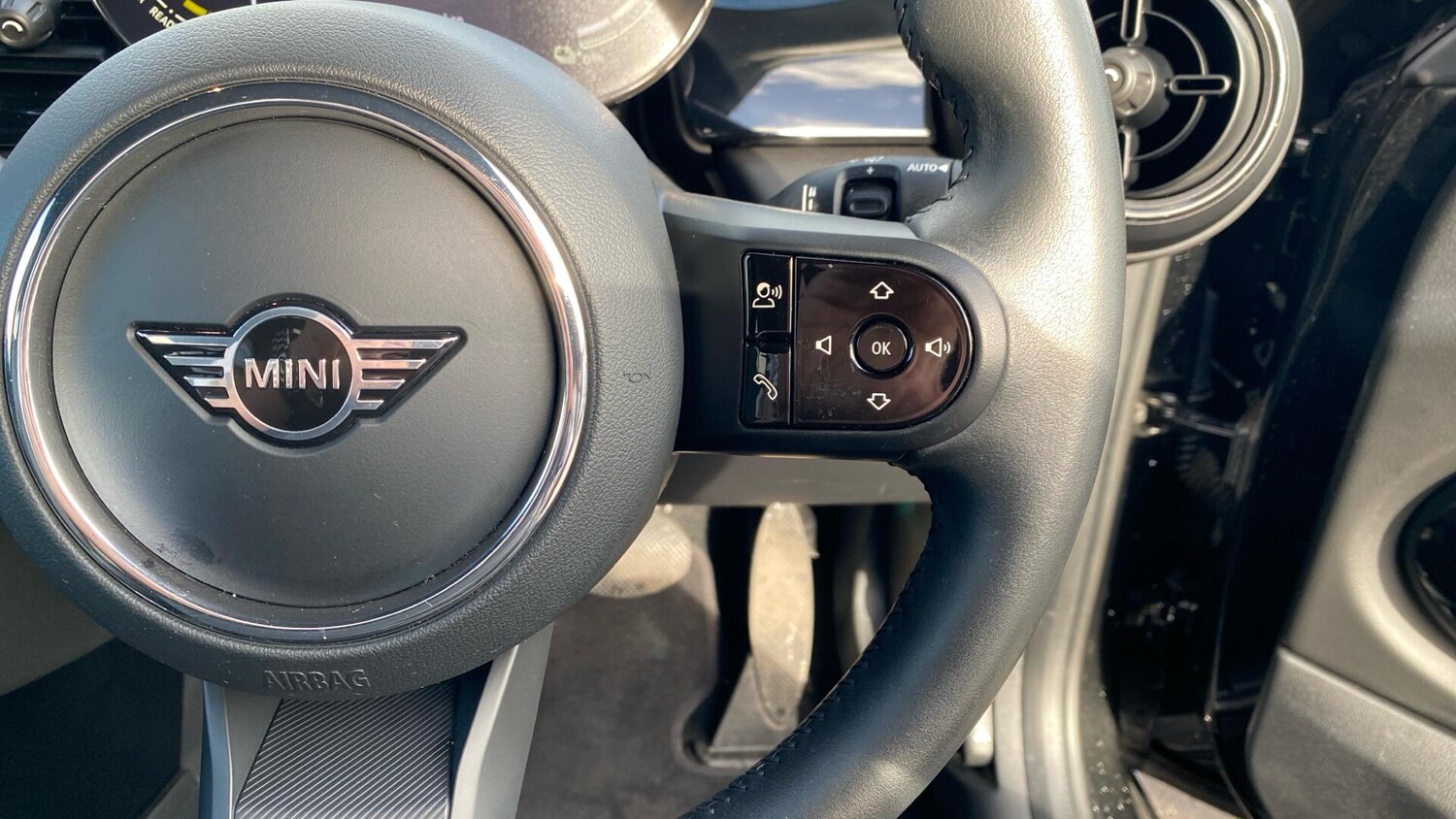 Used MINI Hatch 2023 for sale - 76760103: Photo 18