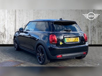 Used MINI Hatch 2023 for sale - 76760103: Photo