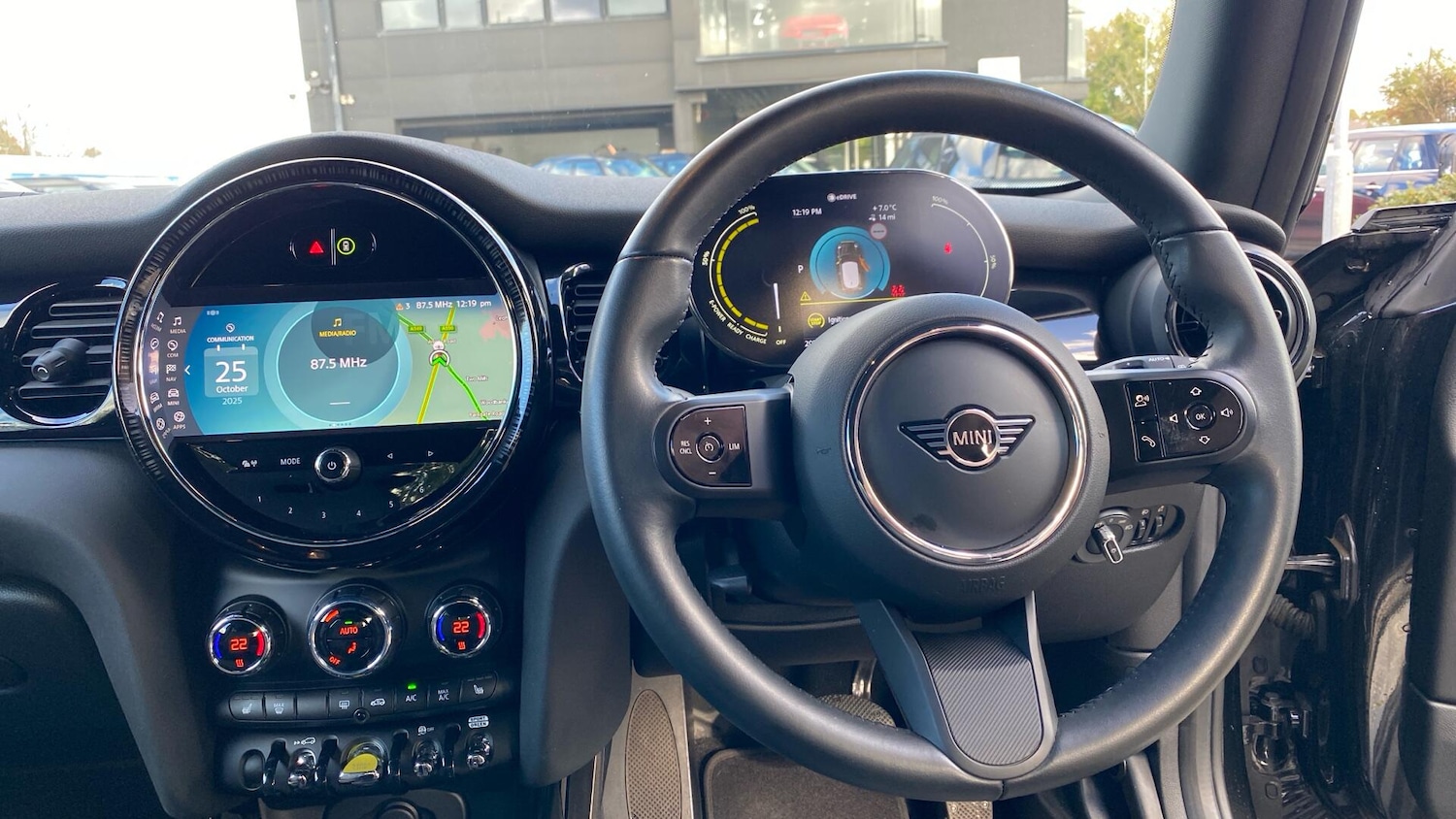 Used MINI Hatch 2023 for sale - 76760103: Photo 5