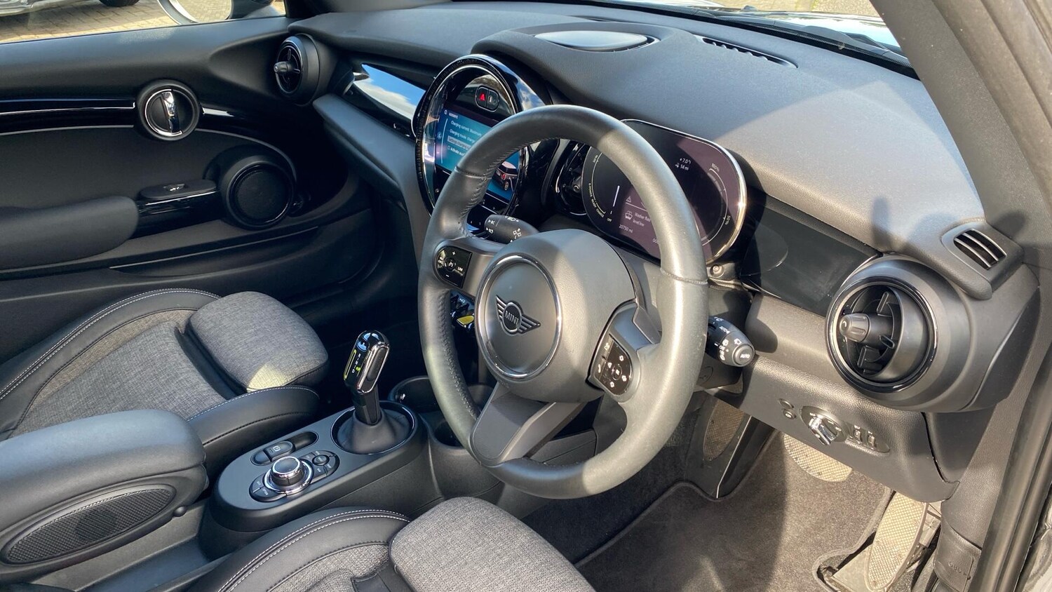 Used MINI Hatch 2023 for sale - 76760103: Photo 6