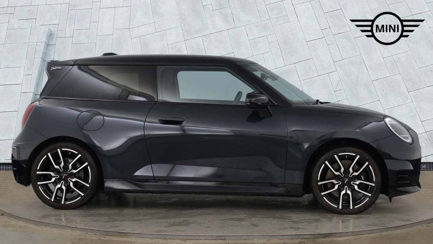Used MINI Cooper 2024 for sale - 77455079: Photo 3