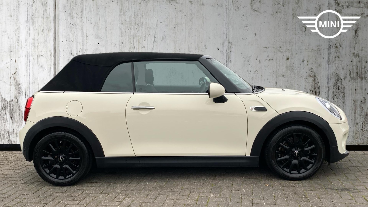 Used MINI Convertible 2018 for sale - 77670485: Photo 3