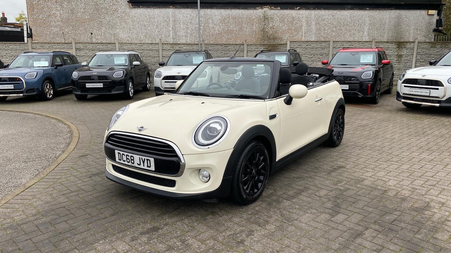Used MINI Convertible 2018 for sale - 77670485: Photo 33