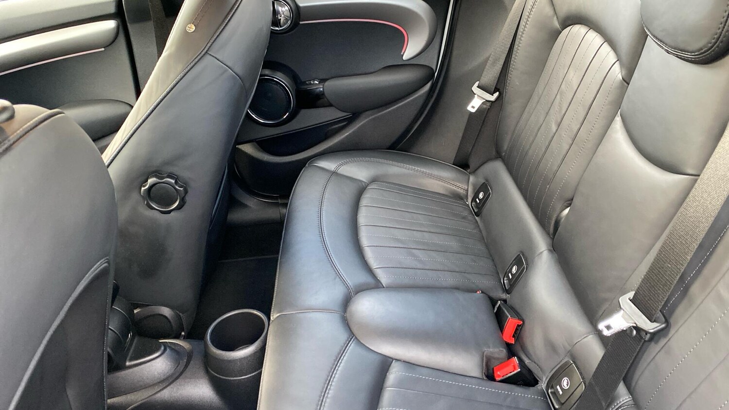 Used MINI Hatch 2020 for sale - 76800927: Photo 12