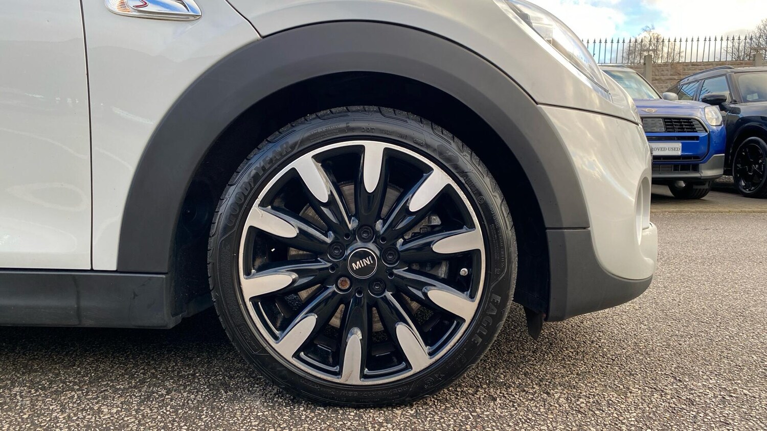 Used MINI Hatch 2020 for sale - 76800927: Photo 14