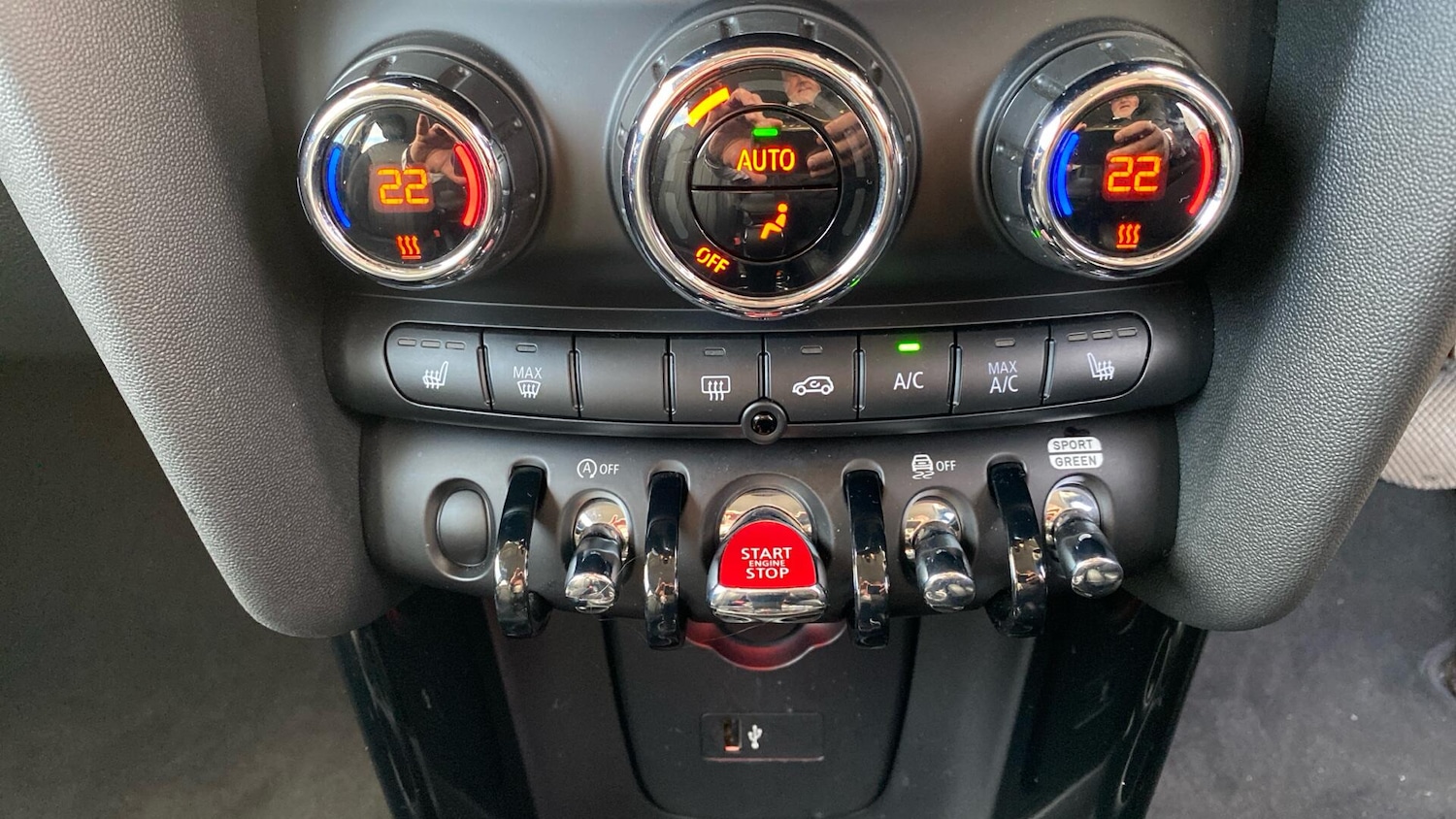 Used MINI Hatch 2020 for sale - 76800927: Photo 29