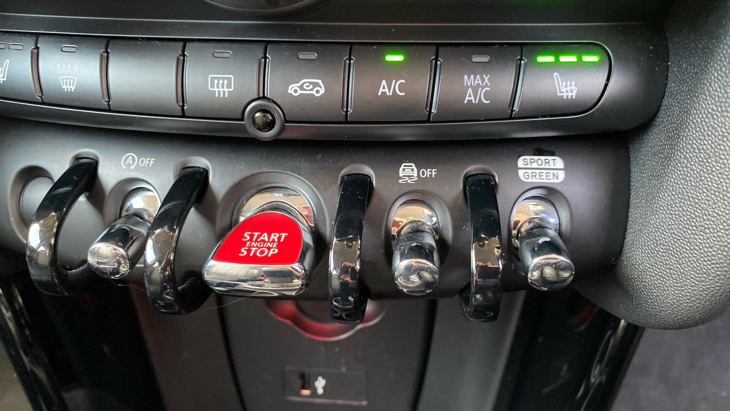 Used MINI Hatch 2020 for sale - 76800927: Photo 30