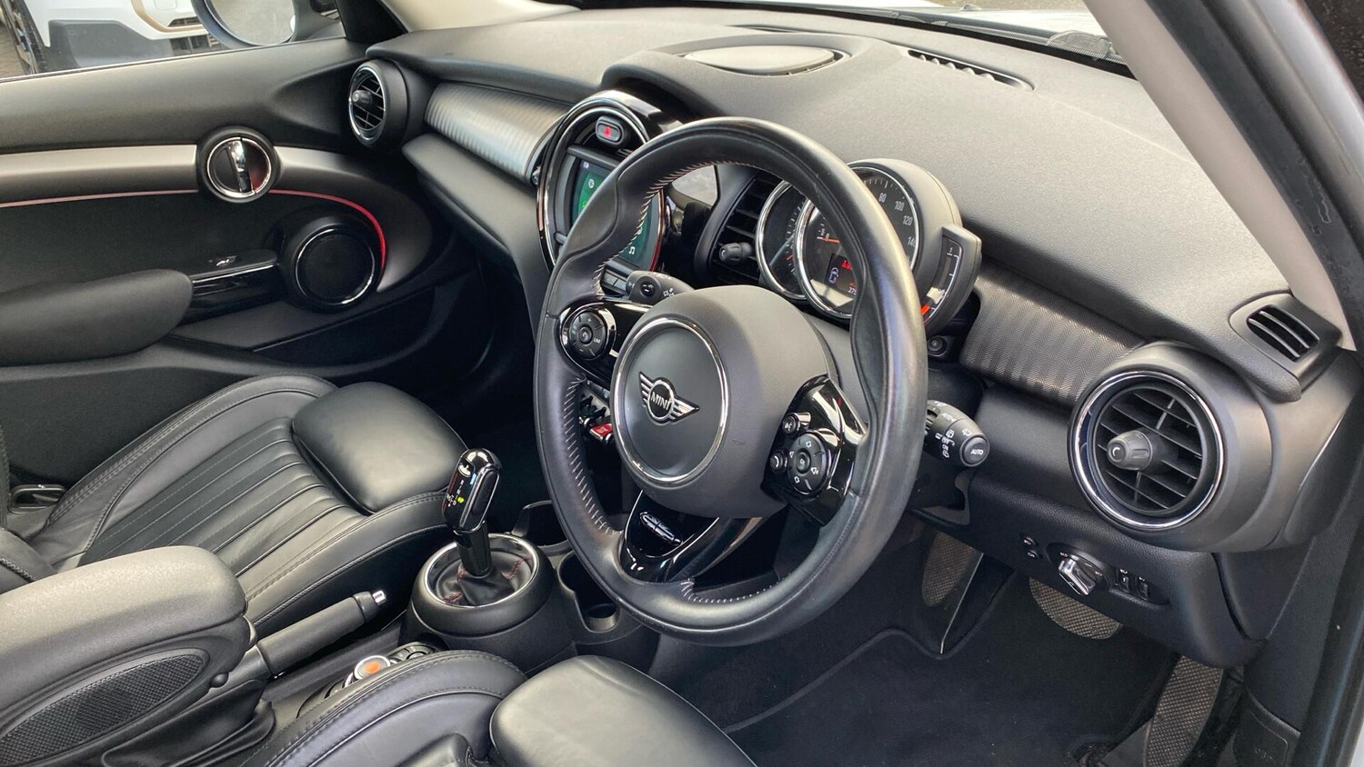 Used MINI Hatch 2020 for sale - 76800927: Photo 6