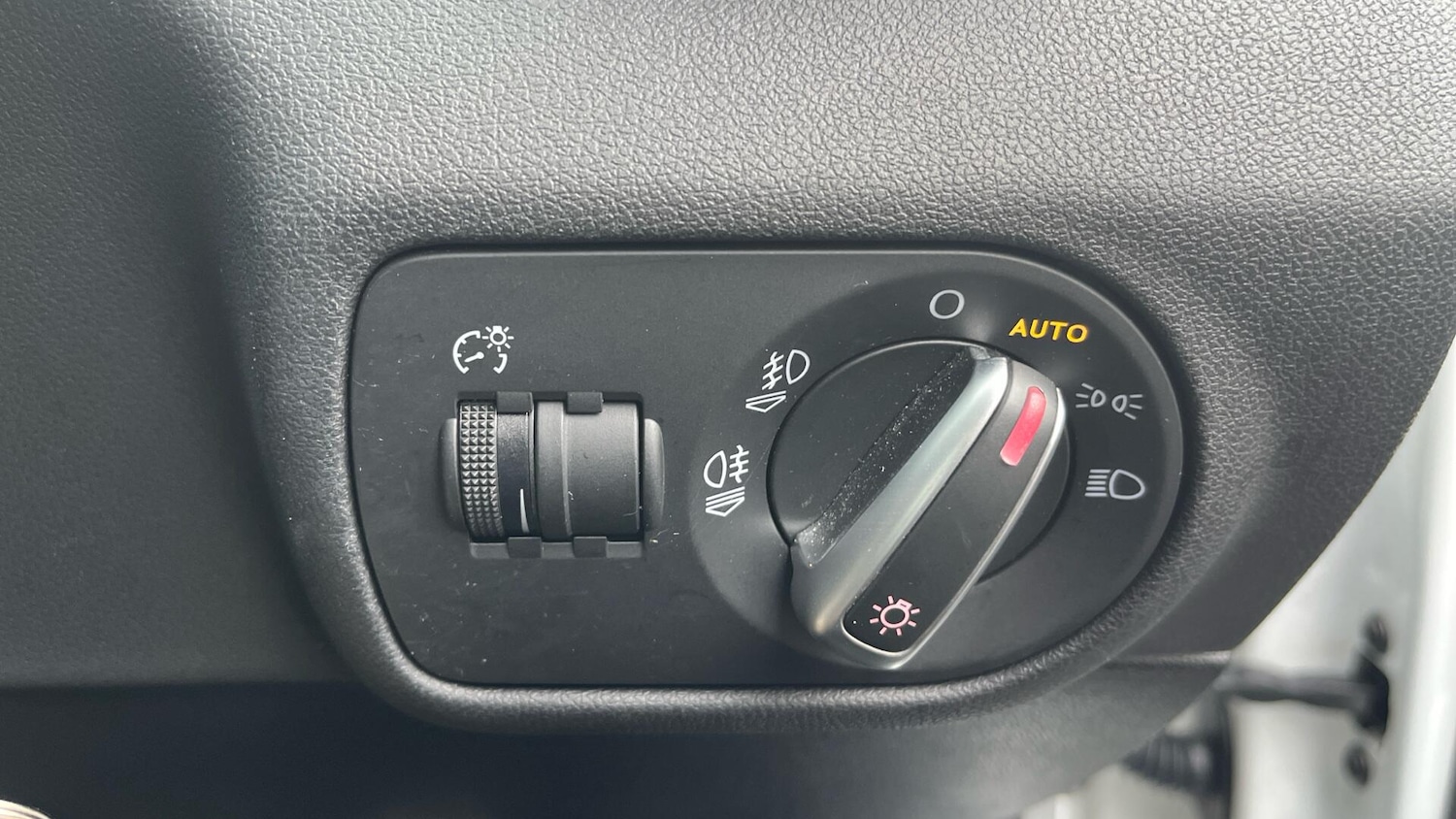 Used Audi A1 2017 for sale - 77611458: Photo 32