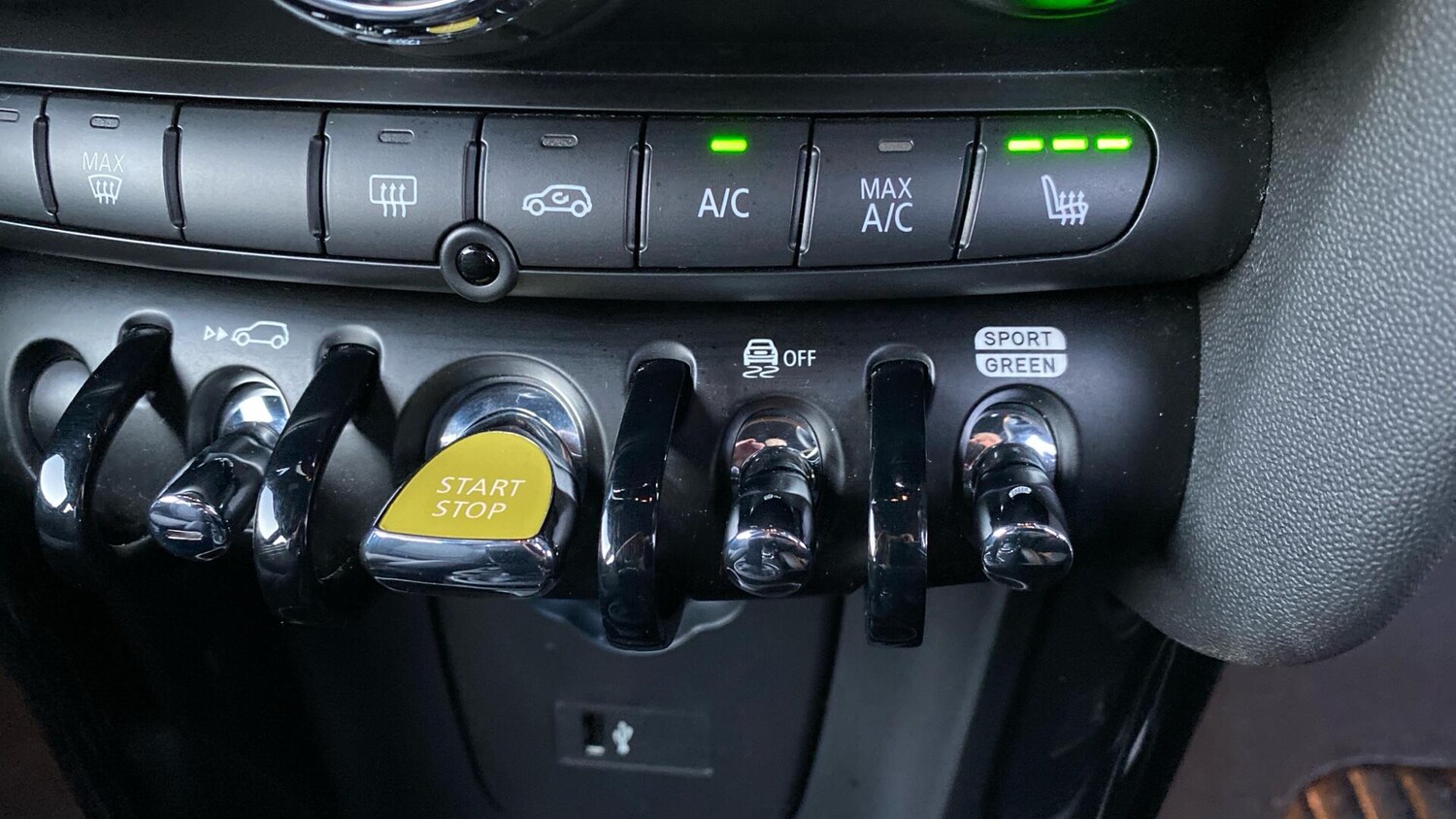 Used MINI Hatch 2022 for sale - 76760156: Photo 28