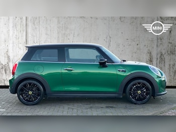 Used MINI Hatch 2022 for sale - 76760156: Photo