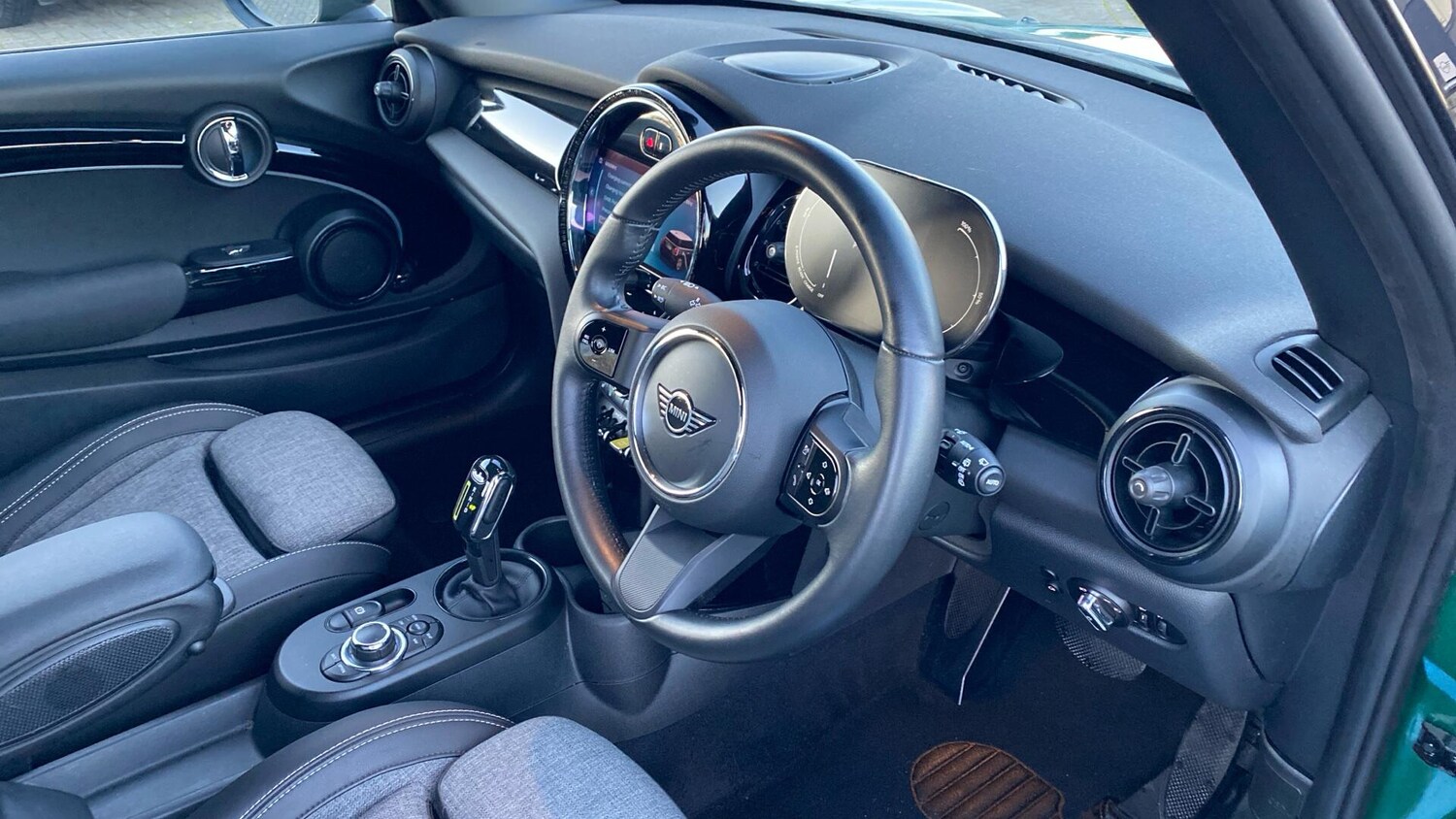 Used MINI Hatch 2022 for sale - 76760156: Photo 6