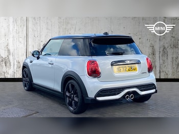 Used MINI Hatch 2022 for sale - 76760047: Photo