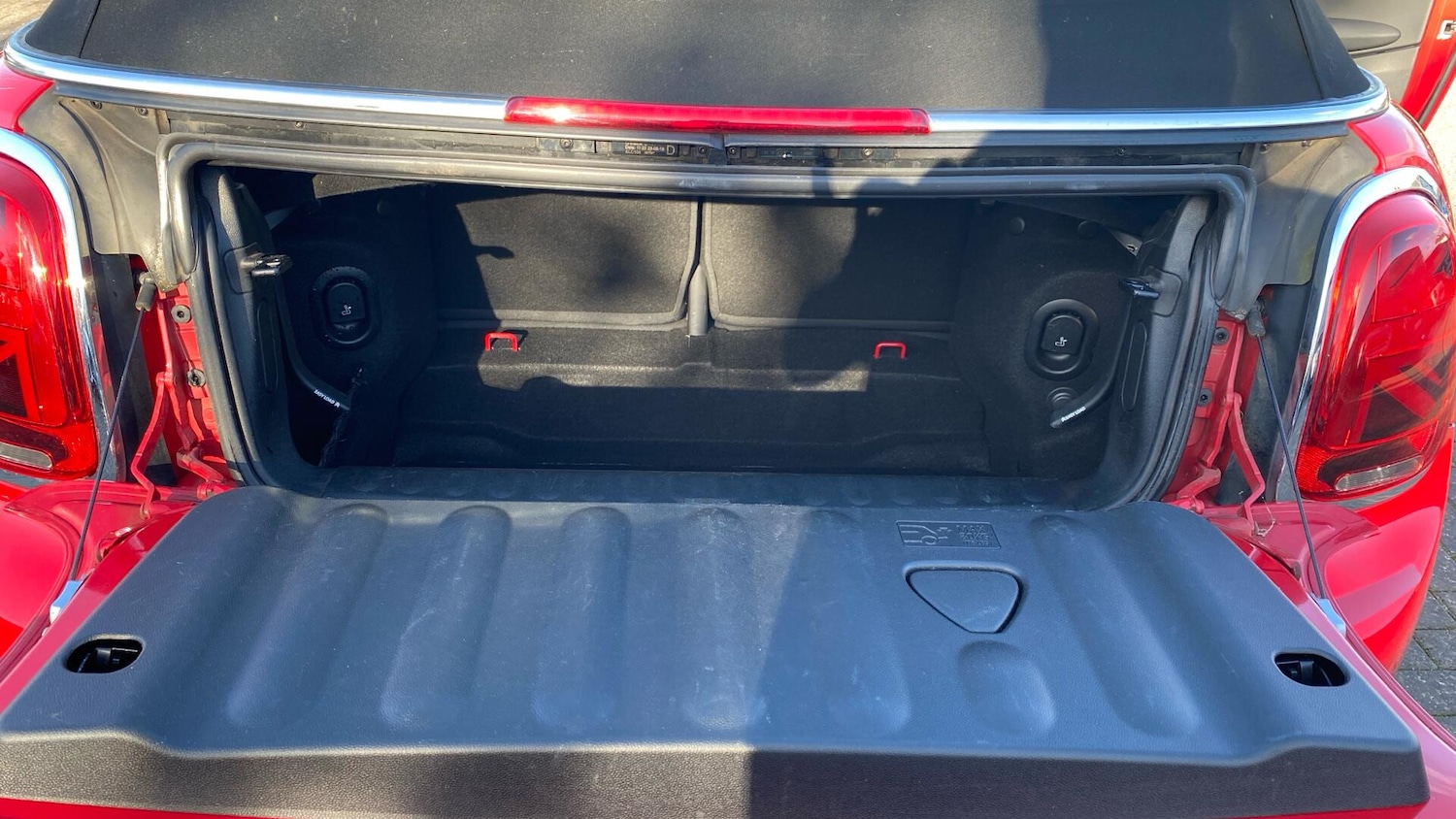 Used MINI Convertible 2018 for sale - 76839924: Photo 13