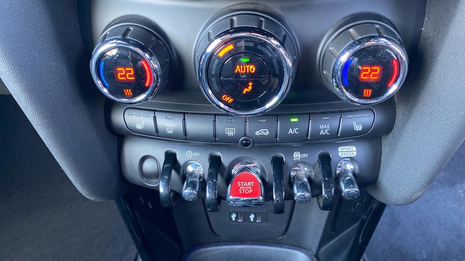 Used MINI Convertible 2018 for sale - 76839924: Photo 29