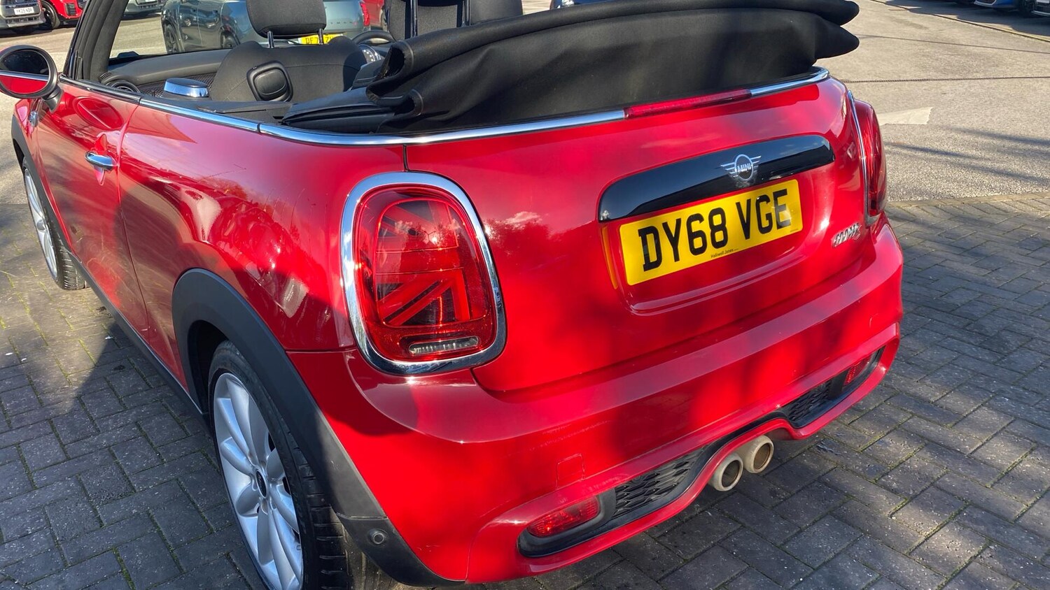Used MINI Convertible 2018 for sale - 76839924: Photo 39