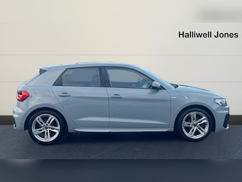Used Audi A1 2022 for sale - 77550398: Photo