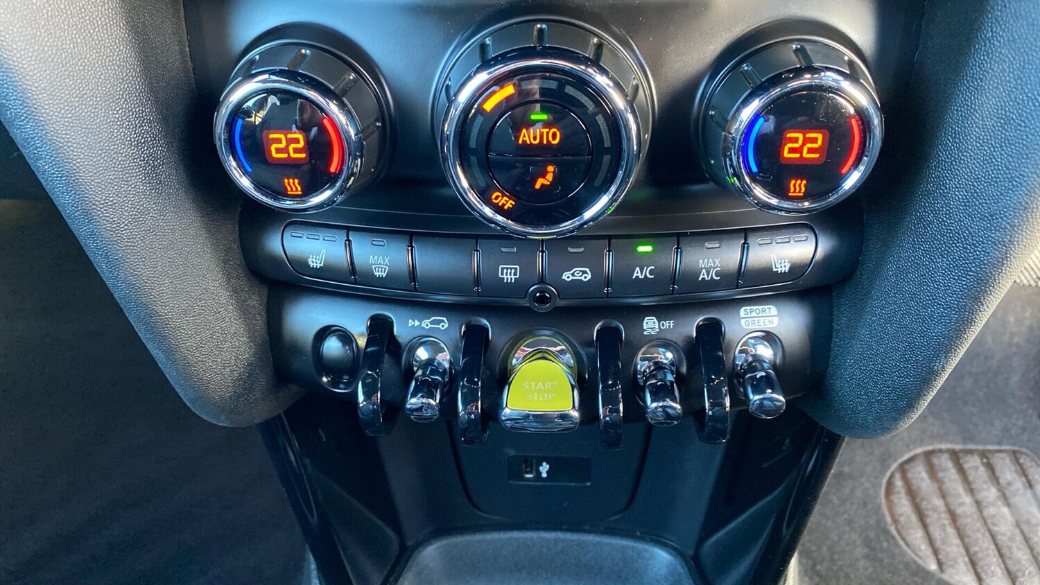 Used MINI Hatch 2022 for sale - 76760296: Photo 27