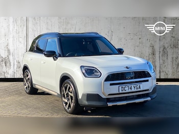 2025 (74) - 1.5 C Exclusive 5dr Auto