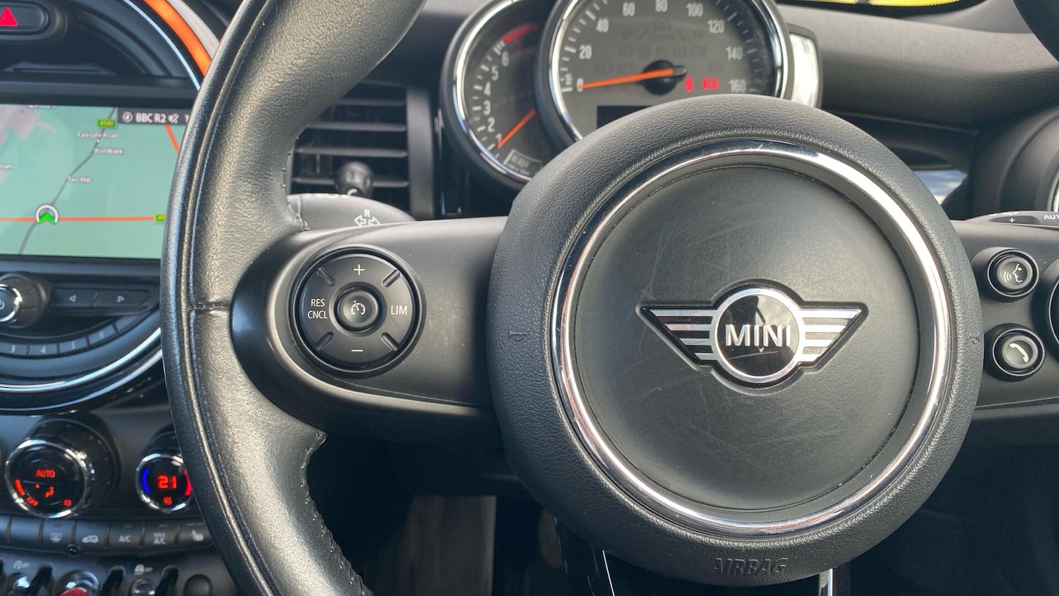 Used MINI Convertible 2018 for sale - 78062901: Photo 17