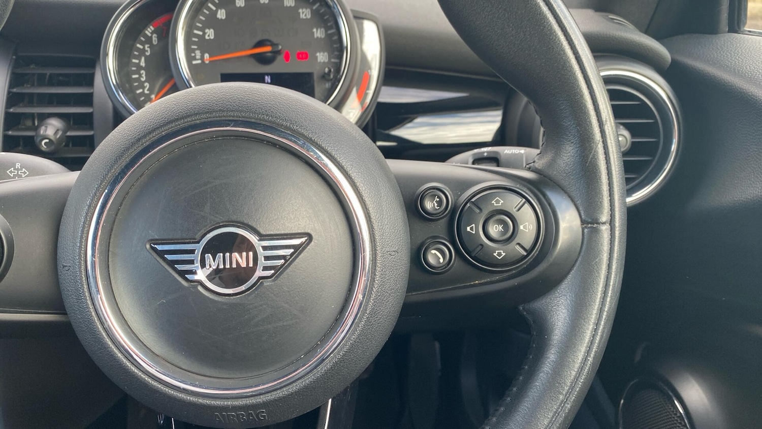 Used MINI Convertible 2018 for sale - 78062901: Photo 18