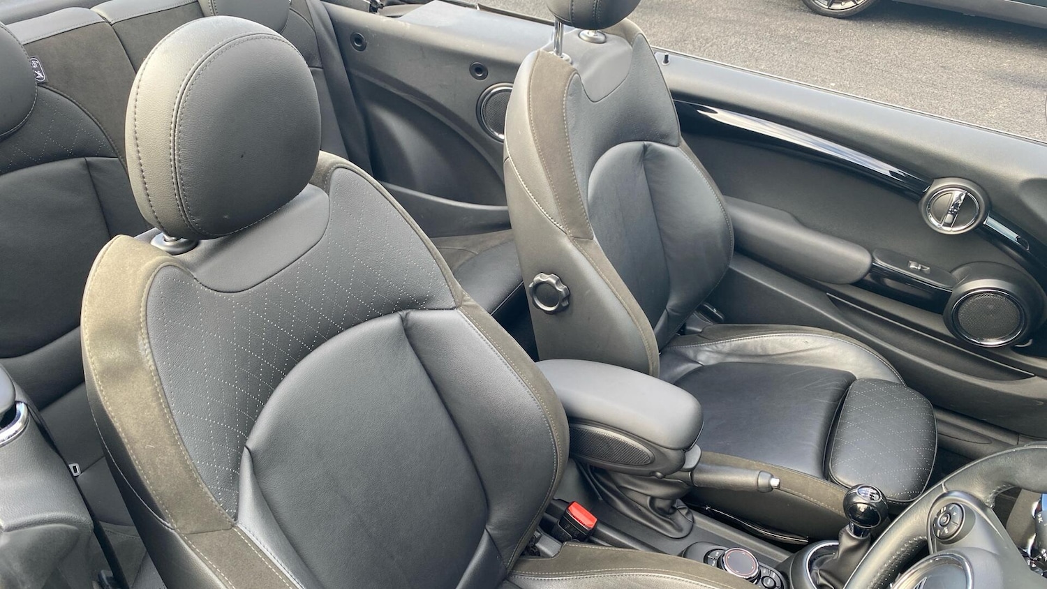 Used MINI Convertible 2018 for sale - 78062901: Photo 33